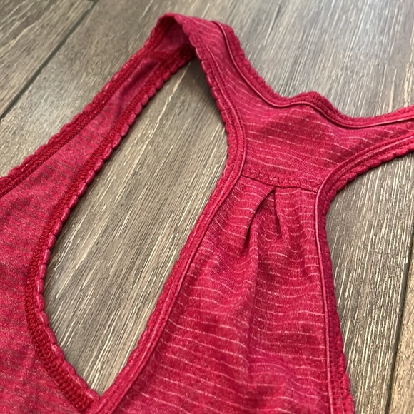 Lululemon Tank - 105 F Singlet - Picture 12 of 15